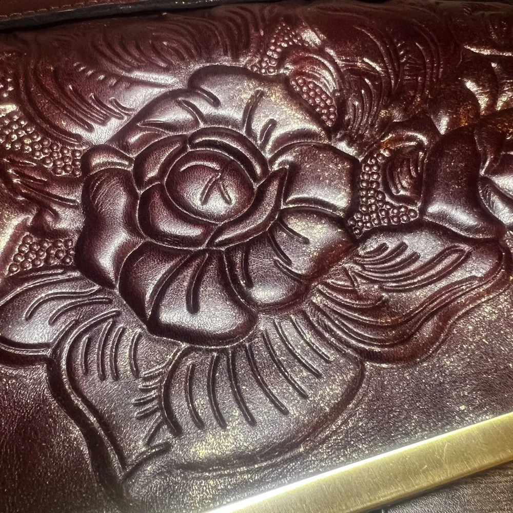 Patricia Nash - Two Way Leather Handbag - Picture 7 of 8